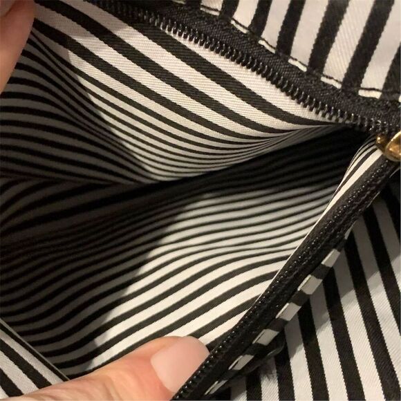 Alexis Bendel Women's Black Croc Print Fashion Backpack Casual - Picture 4 of 7